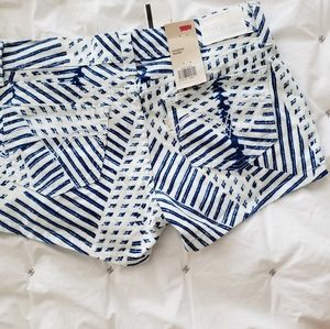 Size 26 Levi's Shorties Blue & White